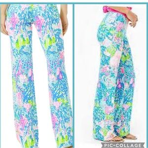 Lilly Pulitzer Women's Printed Pants Size S Tags have been removed for comfort